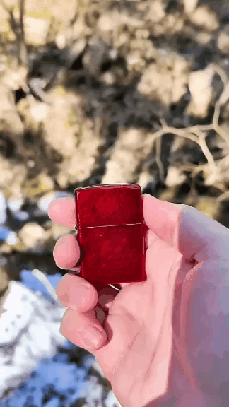 Fosforera Zippo Roja llamas -Estilo, potencia y Actitud